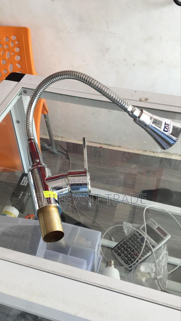 Flexible Tap / Faucet. Hot and Cold · Photo 2