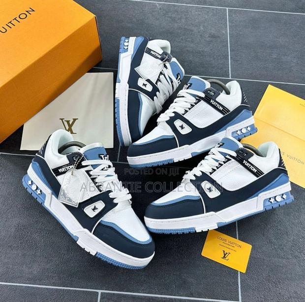 Louis Vuitton Trainers · Photo 1