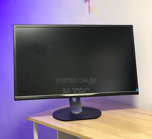 Philips 32-Inch QHD Monitor () · Photo 1