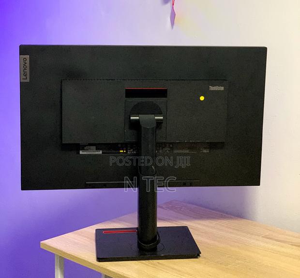 32 Inches Lenovo QHD Monitor With USB Type-C () · Photo 4