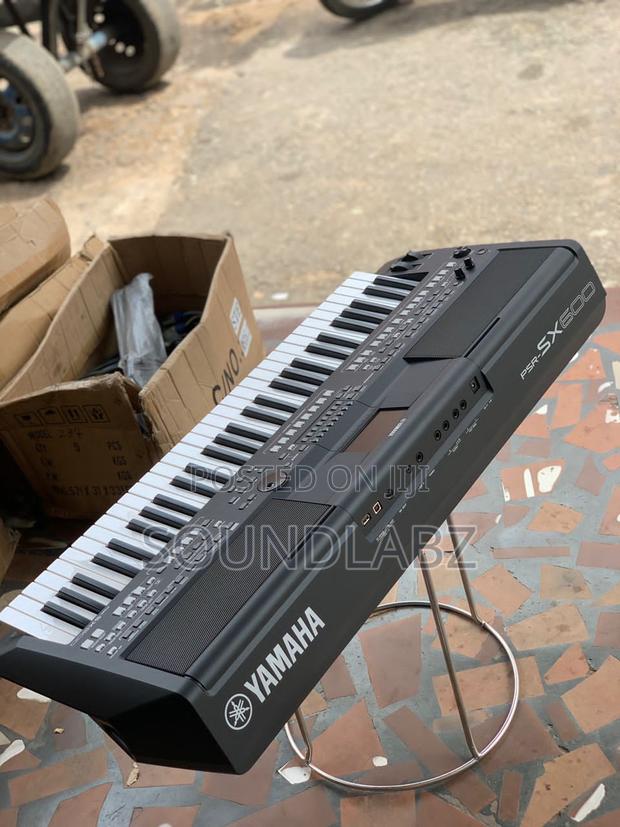 Yamaha Psrsx600 Arranger Workstation Keyboard,Black · Photo 1