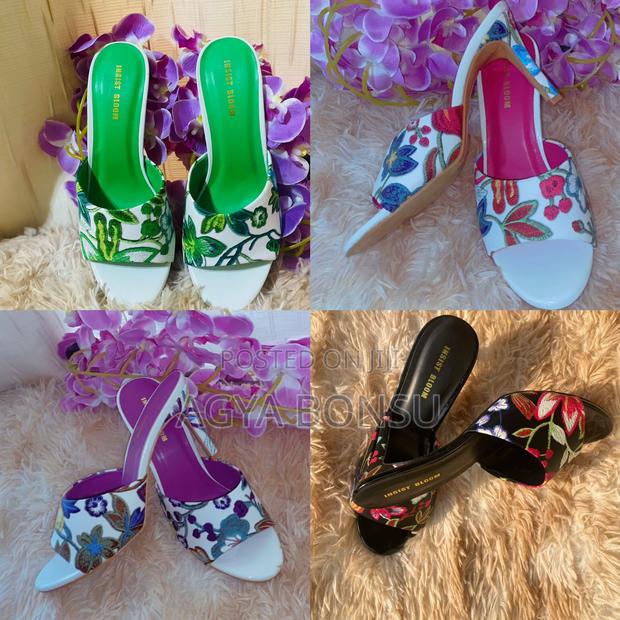 New Ladies Shoes · Photo 1