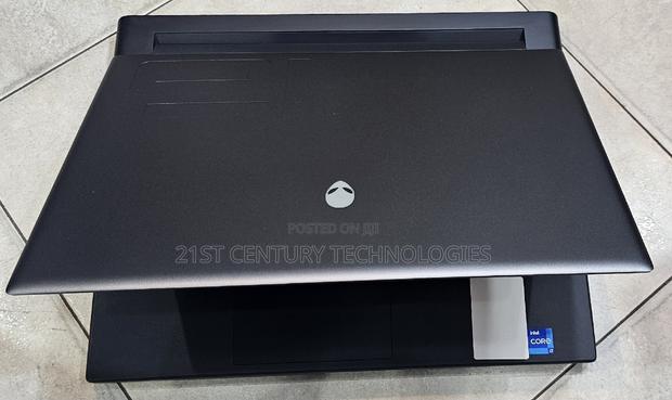 Laptop Dell Alienware M16 R1 16GB Intel Core I7 SSD 512GB · Photo 3
