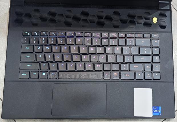 Laptop Dell Alienware M16 R1 16GB Intel Core I7 SSD 512GB · Photo 4