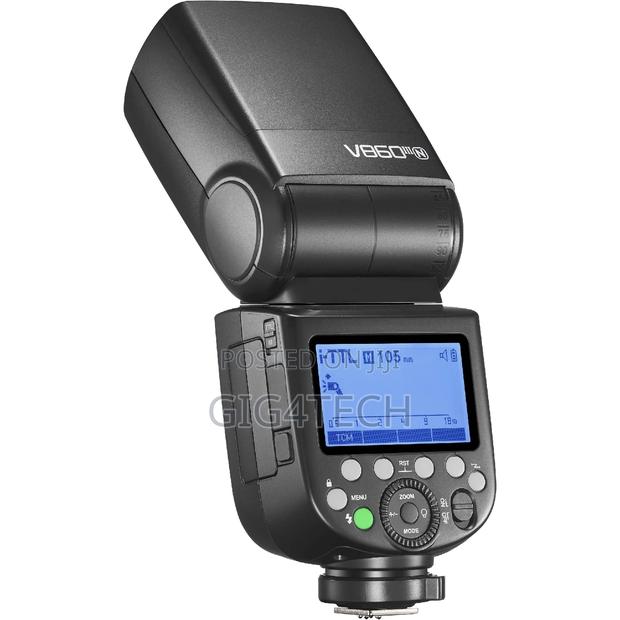 Godox V860iii TTL Li-Ion Flash Kit for Canon Cameras · Photo 3