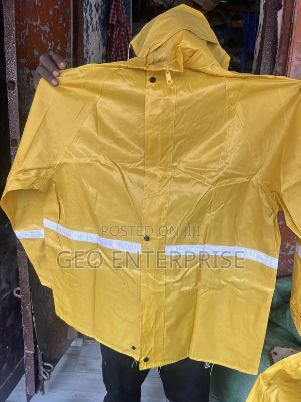 Rain Coat ( Top And Down With Reflector) · Photo 1