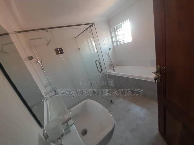 4bdrm Duplex in Abokobi Junction, Accra Metropolitan for sale · Photo 8