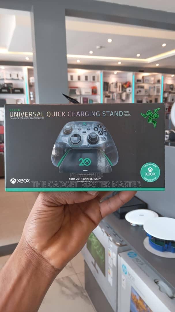 Razer Universal Quick Charging Stand XBOX · Photo 1