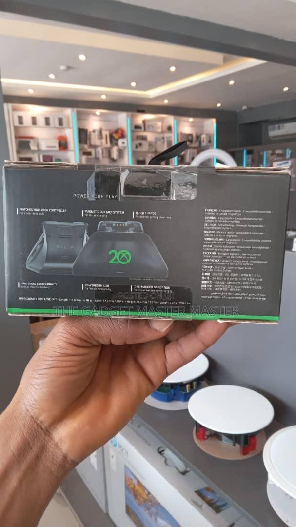 Razer Universal Quick Charging Stand XBOX · Photo 2