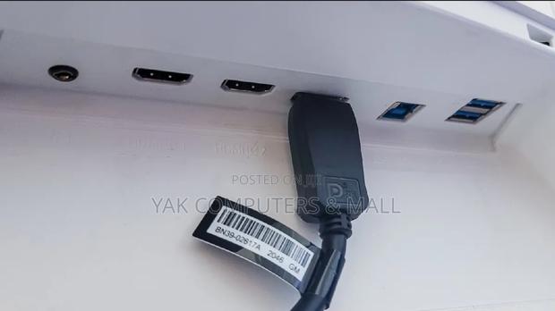 Asamsung Odessey 49 Inch Oled With 240hz Refresh Rate · Photo 3