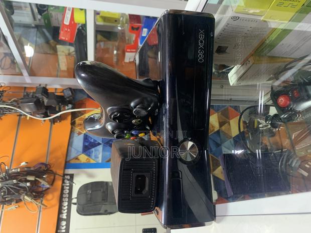 Xbox360 Slim Free 10 Games · Photo 1