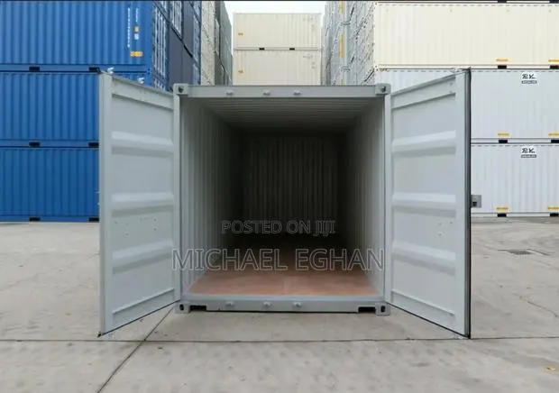 Shipping Container 20ft · Photo 1