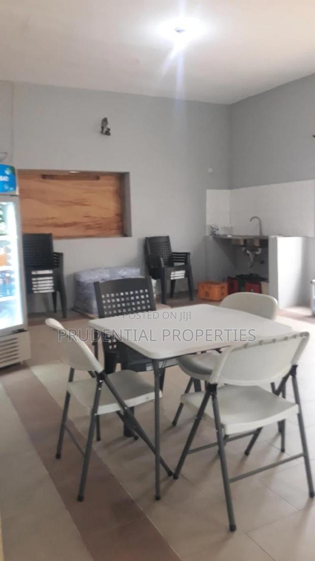 Furnished 1bdrm Apartment in Asylum Down for rent · Photo 3