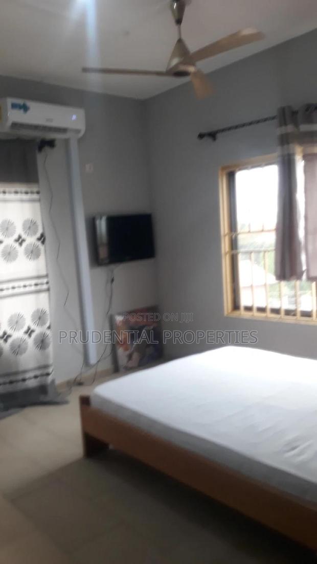 Furnished 1bdrm Apartment in Asylum Down for rent · Photo 7