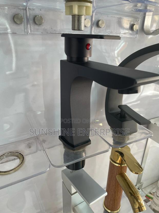 All Black Hot and Cold Wash Hand Basin Tap · Photo 1