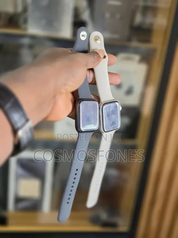 Apple Watch Series 6 · Photo 1