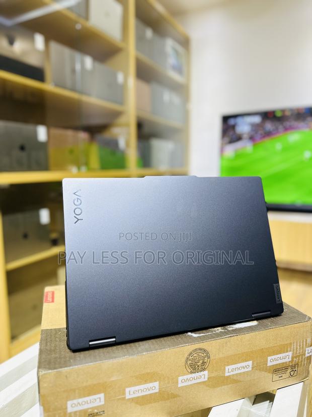 New Laptop Lenovo Yoga 710 16GB Intel Core I5 SSD 512GB · Photo 4