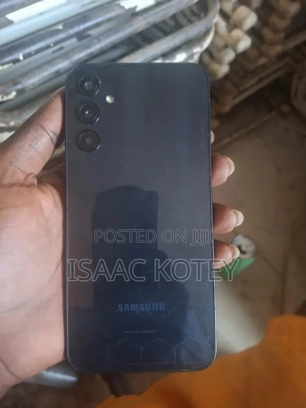 Samsung Galaxy A24 128 GB Black · Photo 1