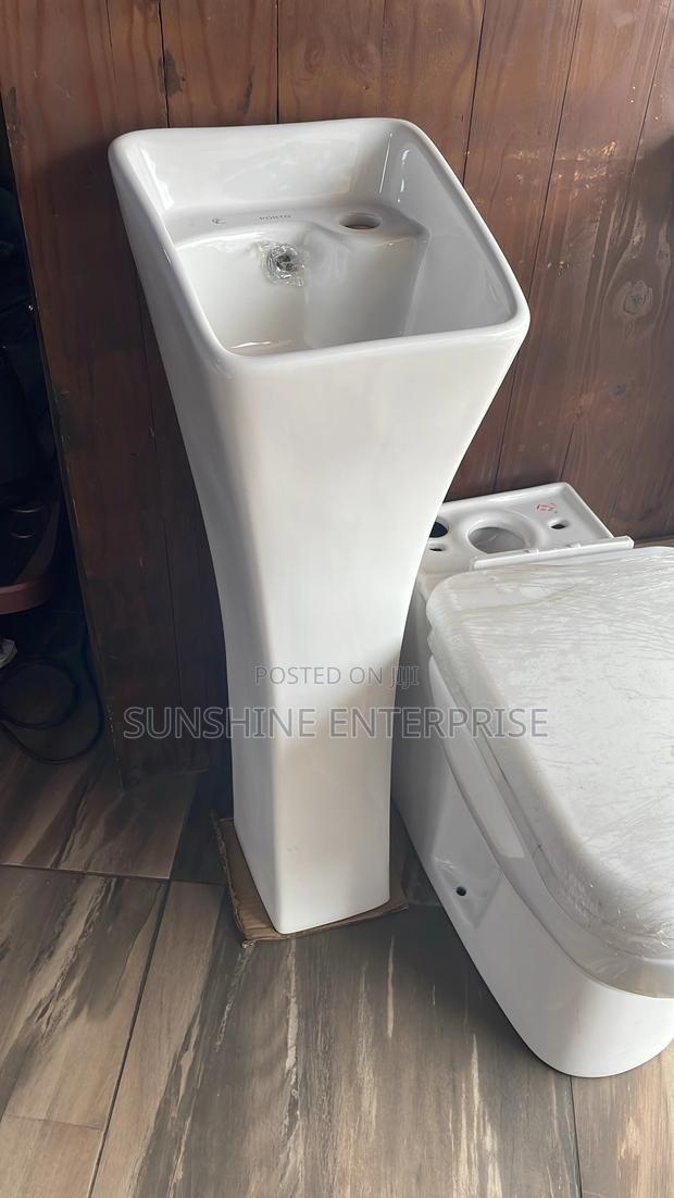 Standing Wash Hand Basin · Photo 1