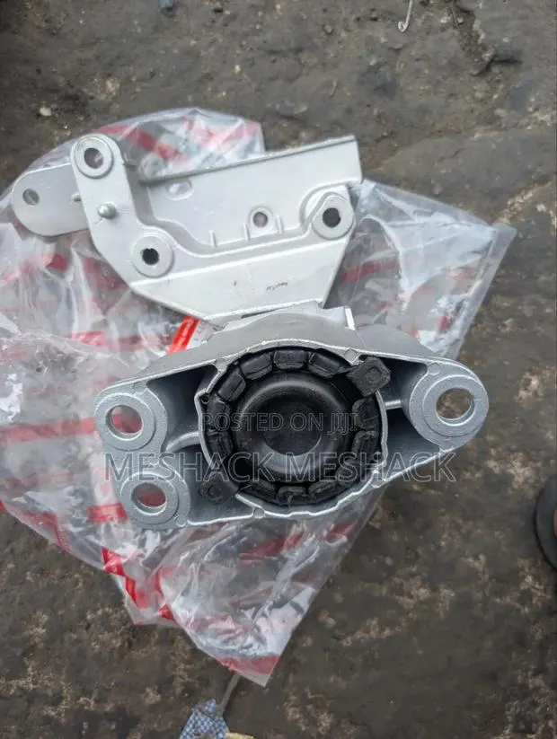 Renault Duster Engine Seat · Photo 1