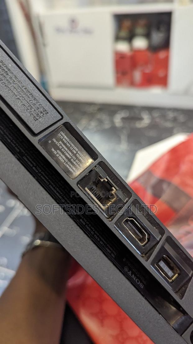Ps4 Slim 500gb+Controller - Certified Quality Fun!+ 8 Games · Photo 2