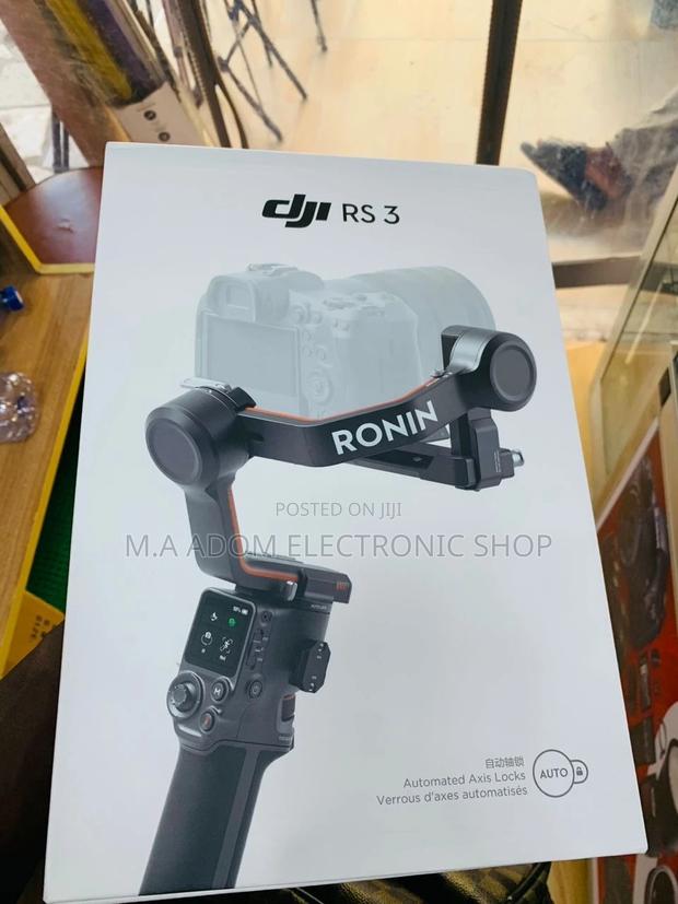 Brand New DJI RS 3 Gimbal Stabilizer. · Photo 1