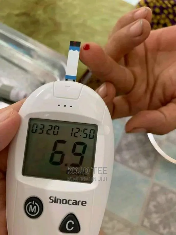Sinocare Glucometer · Photo 1
