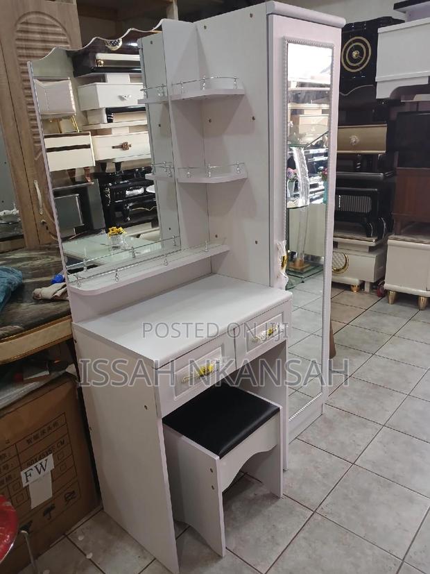 White Dressing Mirror · Photo 2
