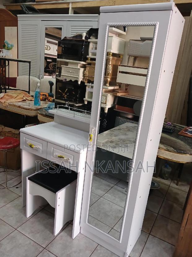 White Dressing Mirror · Photo 4