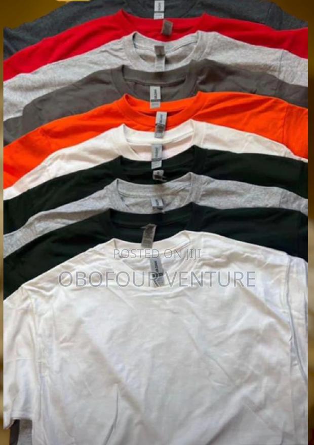 Quality and Affordable Round Neck From the USA · Photo 1