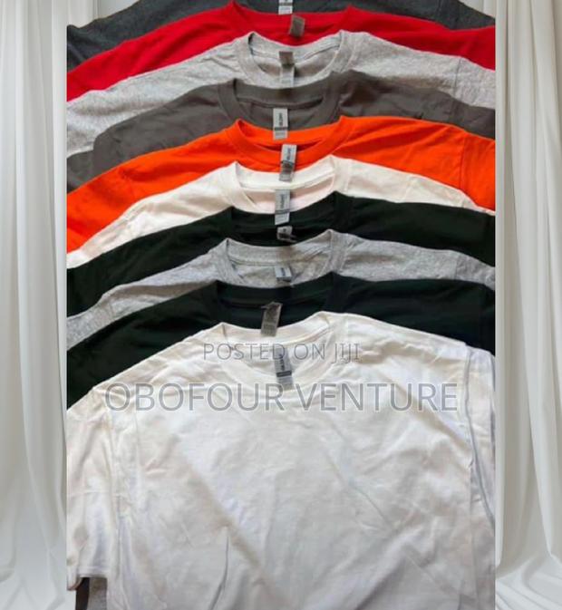 Quality and Affordable Round Neck From the USA · Photo 2