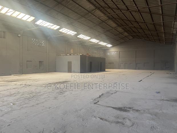 1200 SQM at North Kaneshie Industrial Area · Photo 2