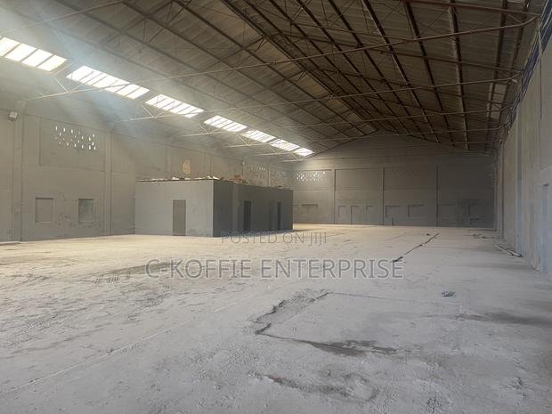 1200 SQM at North Kaneshie Industrial Area · Photo 5
