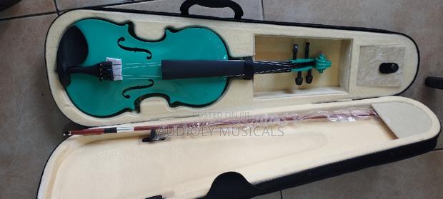 4×4 Green Violin · Photo 1