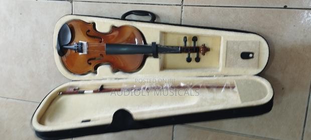 4×4 Brown Violin · Photo 2