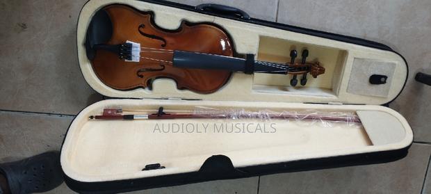 4×4 Brown Violin · Photo 3