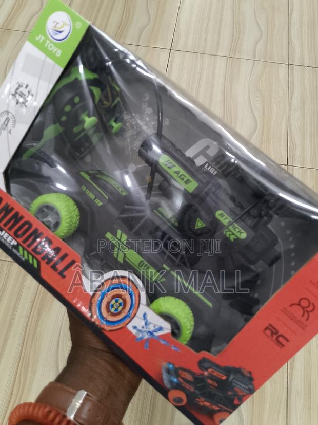 Remote Control Millitary Car · Photo 1
