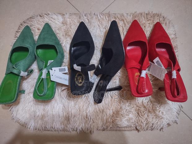 New Ladies Shoes · Photo 1