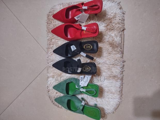 New Ladies Shoes · Photo 2