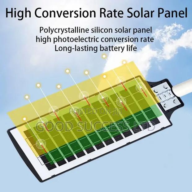 100w Solar Street Light + Remote Control Sensor · Photo 2