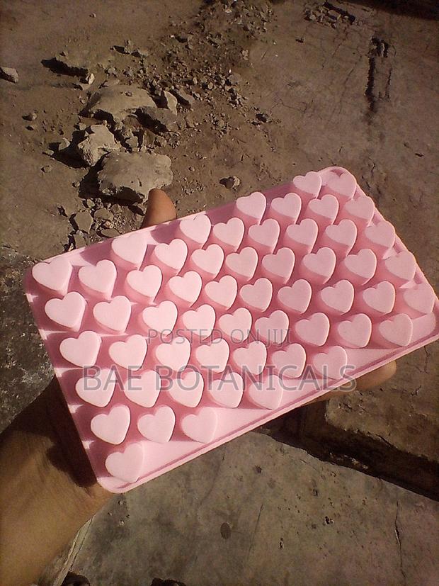Heart Gummy / Chocolate / Candy / Soap Mold · Photo 2