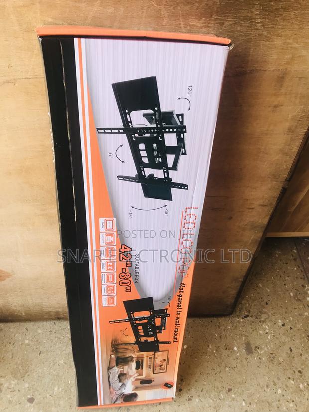 Flat-Screen Adjustable TV Wall Mount · Photo 1