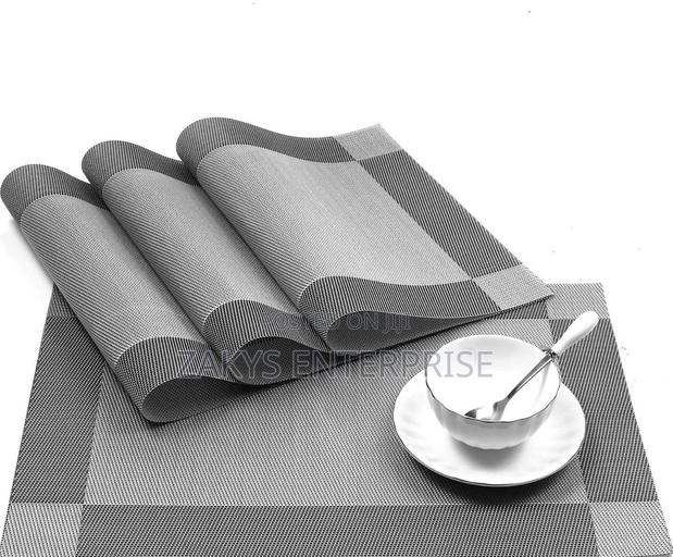 Heat Resistant Place Mats 6pcs · Photo 2