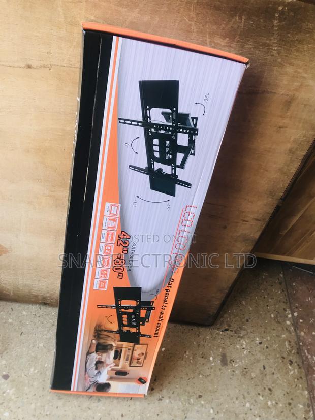 Strongly Flat-Screen Adjustable TV Wall Mount · Photo 1