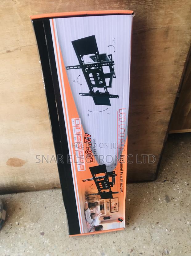 Highly Effectively Flat-Screen Adjustable TV Wall Mount · Photo 1