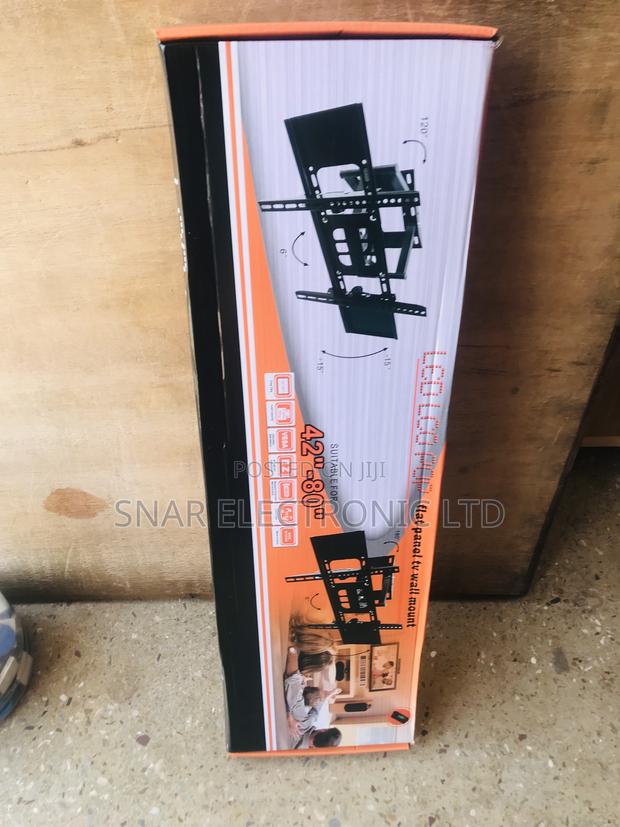Highly Effectiveness Flat-Screen Adjustable TV Wall Mount · Photo 1