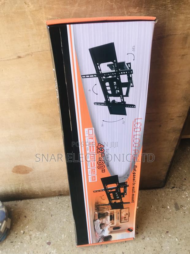 Highly Efficiently Flat-Screen Adjustable TV Wall Mount · Photo 1