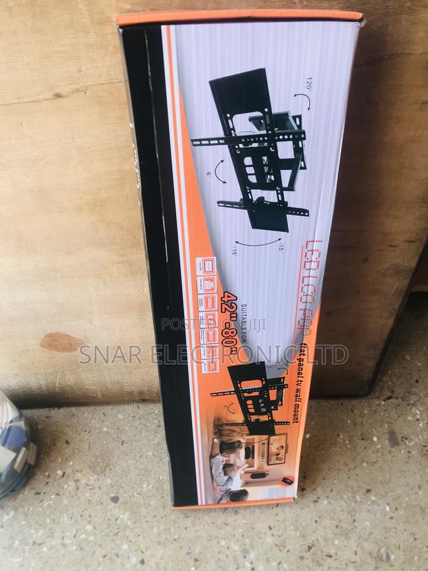 Nice Flat-Screen Adjustable TV Wall Mount · Photo 1