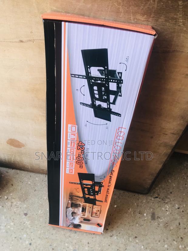 Good Flat-Screen Adjustable TV Wall Mount · Photo 1