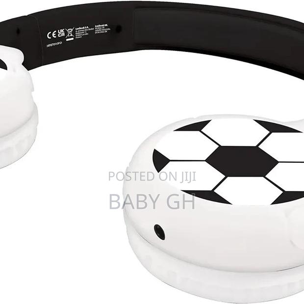 Football Designed Bluetooth and Wired Headphones for Boys · Photo 4